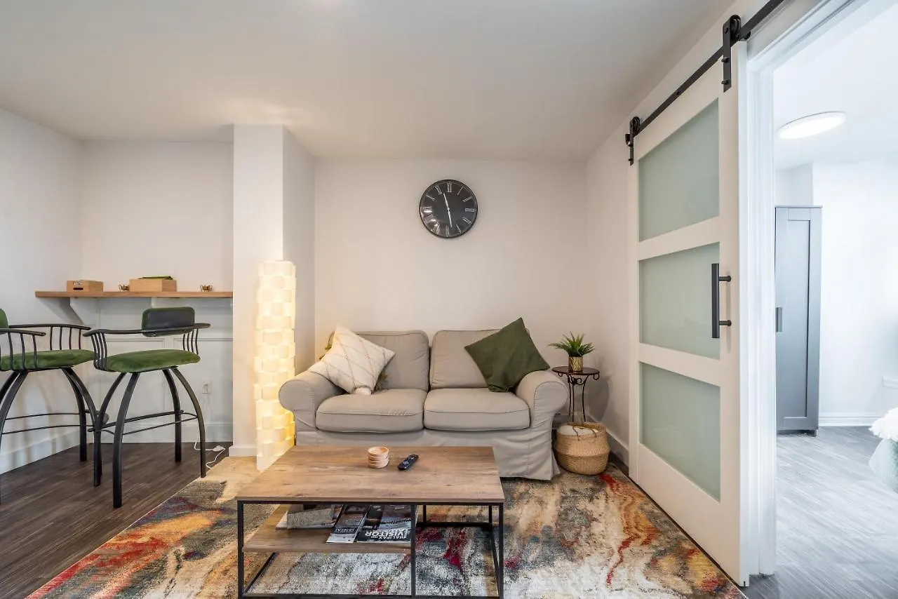Cozy Fully-Equipped 2 Bedroom Suite Halifax Apartment