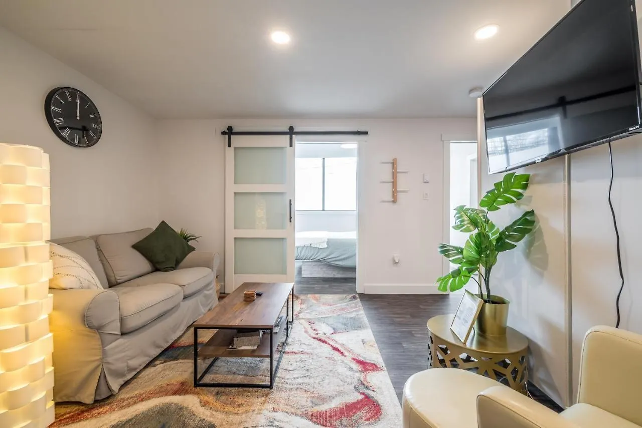 Cozy Fully-Equipped 2 Bedroom Suite Halifax